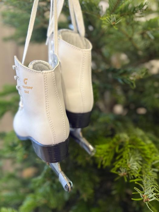 Фігурні ковзани Montana Gold, в ідеальному  стані. 
розм