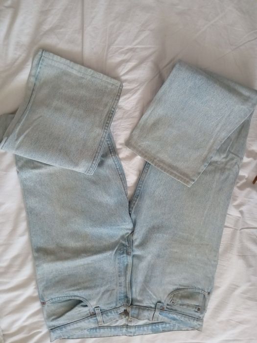 Джинси  LEVI  strauss & CO.