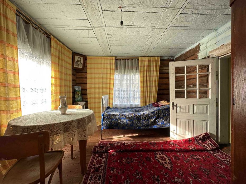 Ділянка з будинком в Карпатах Красне, до Плаю (Plai) 20км, Звенів 20км