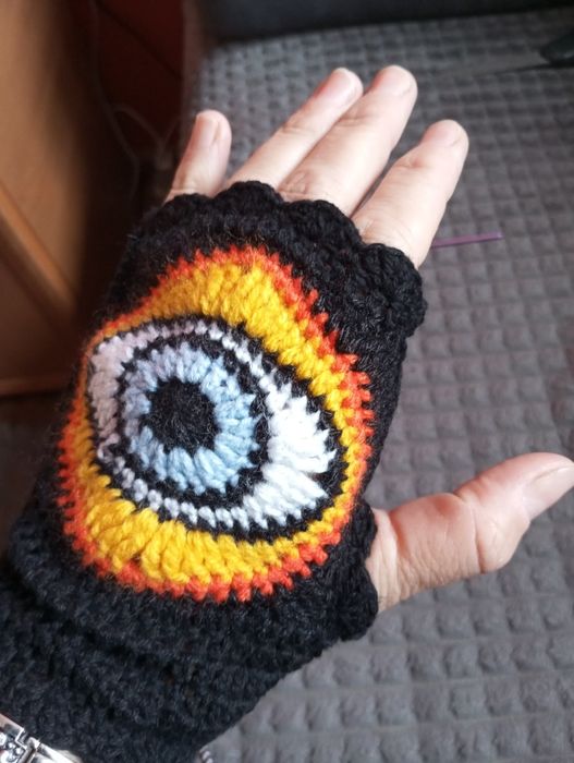 Rękawiczki bez palców. Rękodzieło