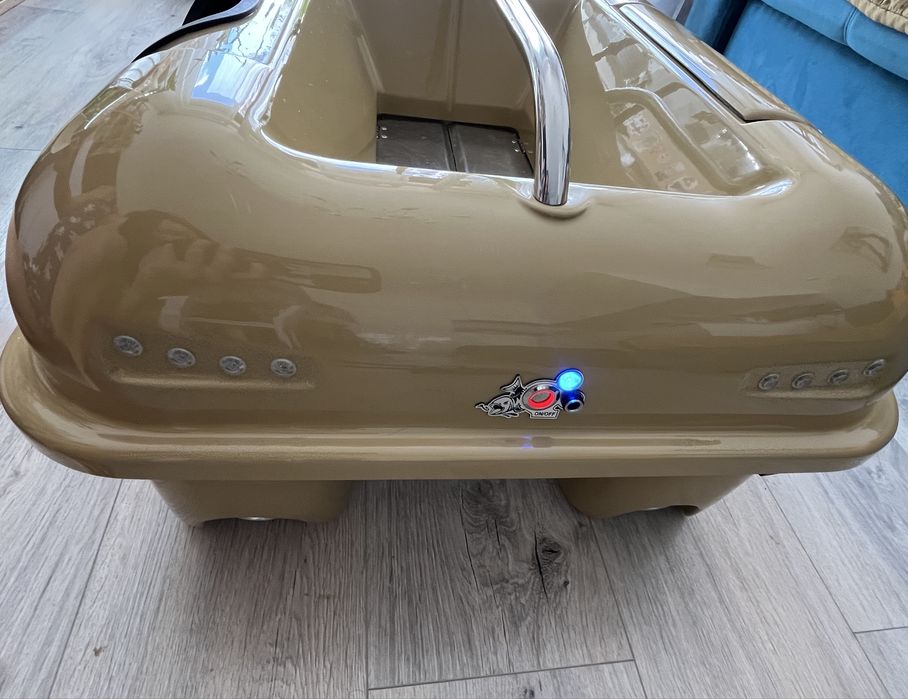 Łódka zanętowa hunter 650 gps , autopilot, echosonda idealna!