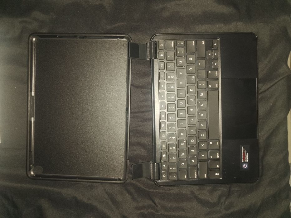 BRYDGE 10.2 MAX + wireless keyboard case with trackpad for ipad