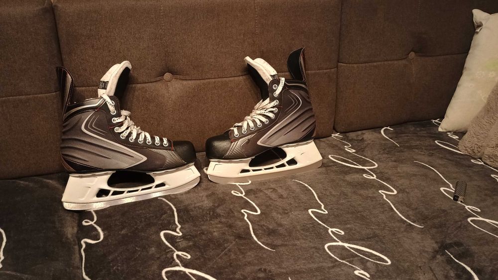 Łyżwy Bauer Vapor X40 r. 44.5 ( 9 )