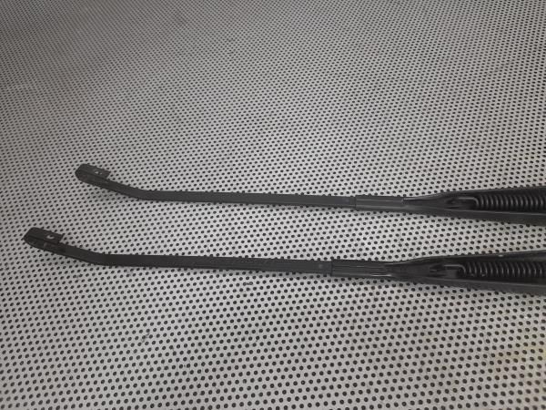 Haste / braço de escova limpa vidros frente direita DACIA Sandero (BS_