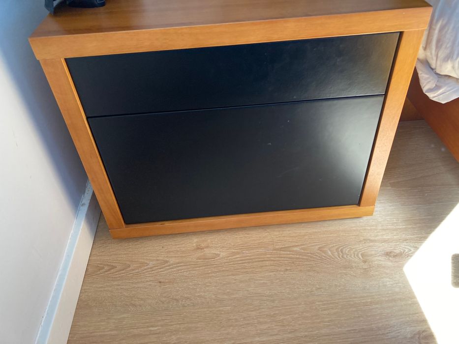 Quarto de casal recente e pouco usado