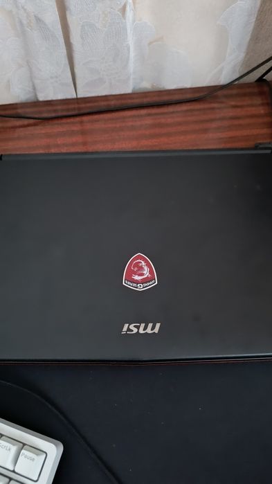 Ноутбук msi leopard gp62-7rd