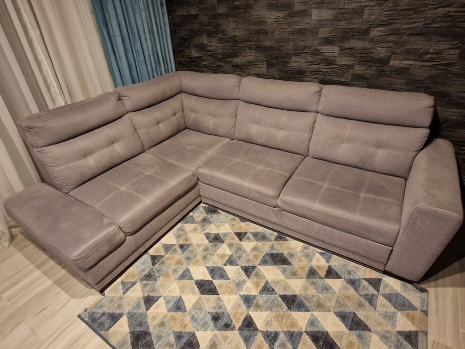 Wygodny duży narożnik z funkcją spania