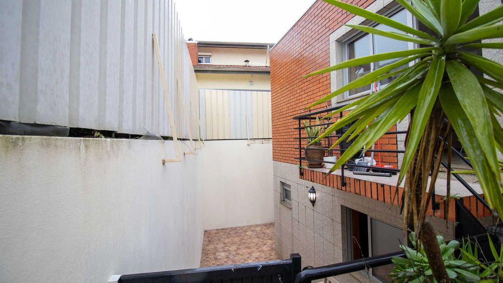 Moradia T4 para arrendar em Espinho