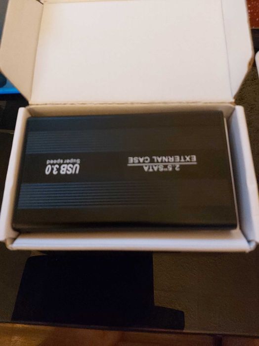 Dysk zewnętrzny HDD 650 GIG  wszystkie konsole laptop  telewizory  itp