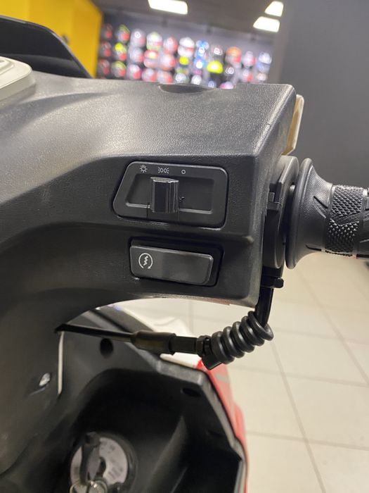 Скутер SPARK SP125S-15N