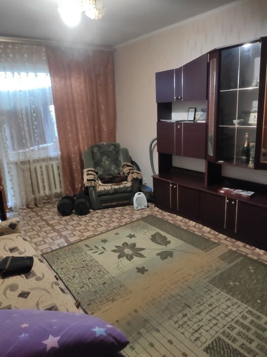 Продається однокімнатна квартира ,р-н Порт