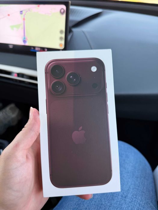 iPhone 18 Pro 256GB (Burgundy)