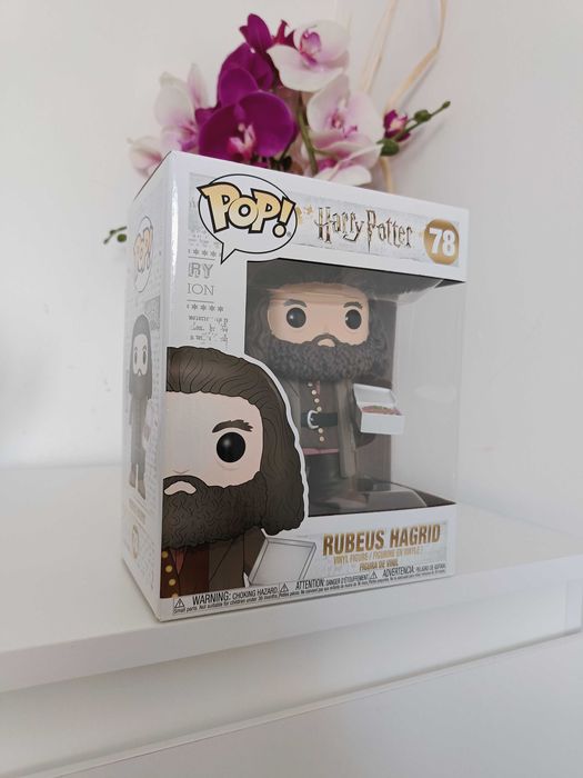 Funko POP Harry Potter 78 - Rubeus Hagrid with Cake Supersized Jumbo