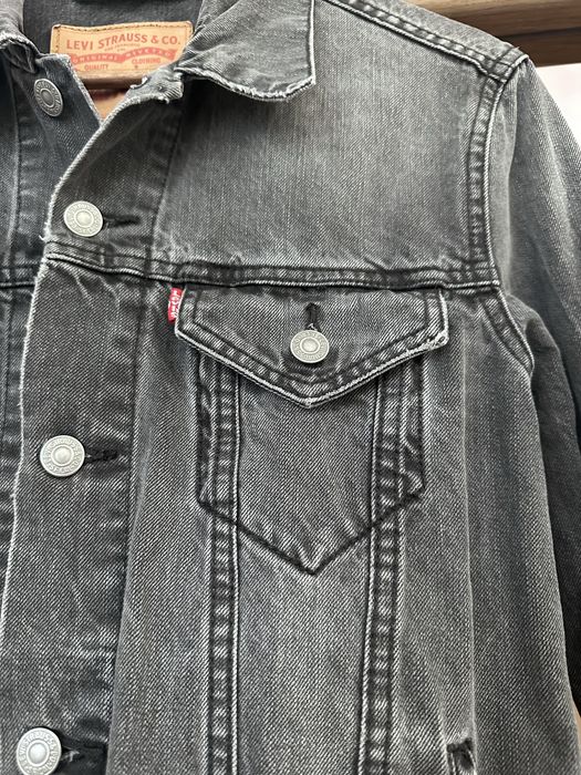 Джинсова куртка Levis