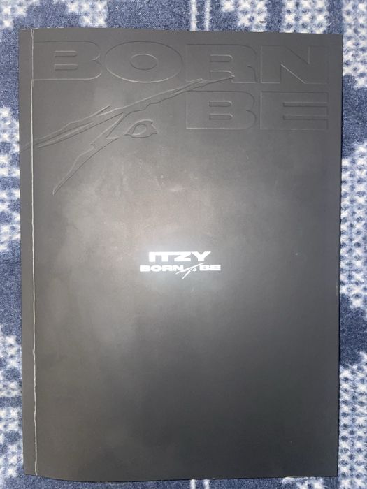 Album ITZY Born to be ver. standard