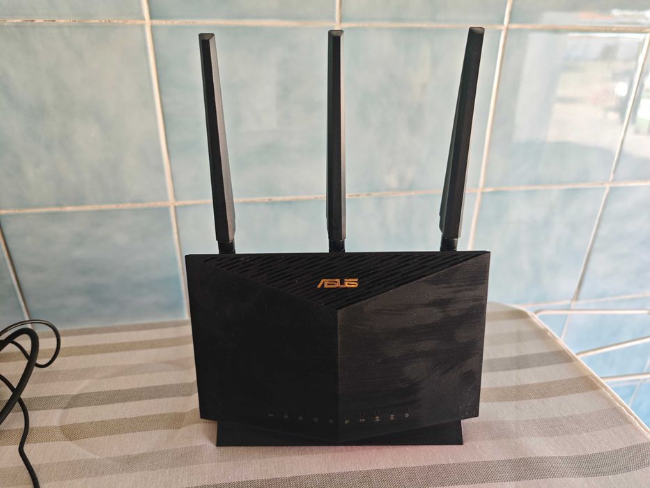 Router ASUS RT-AX86U