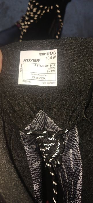 Нові ботинки (берци)  Royer
