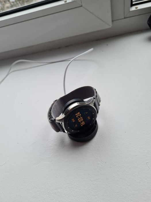 Samsung galaxy watch r-800 46mm
