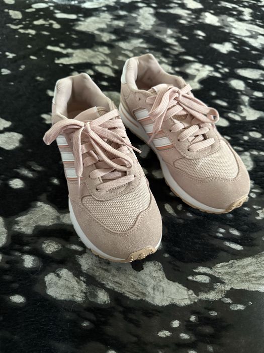 Кросівки adidas замшеві