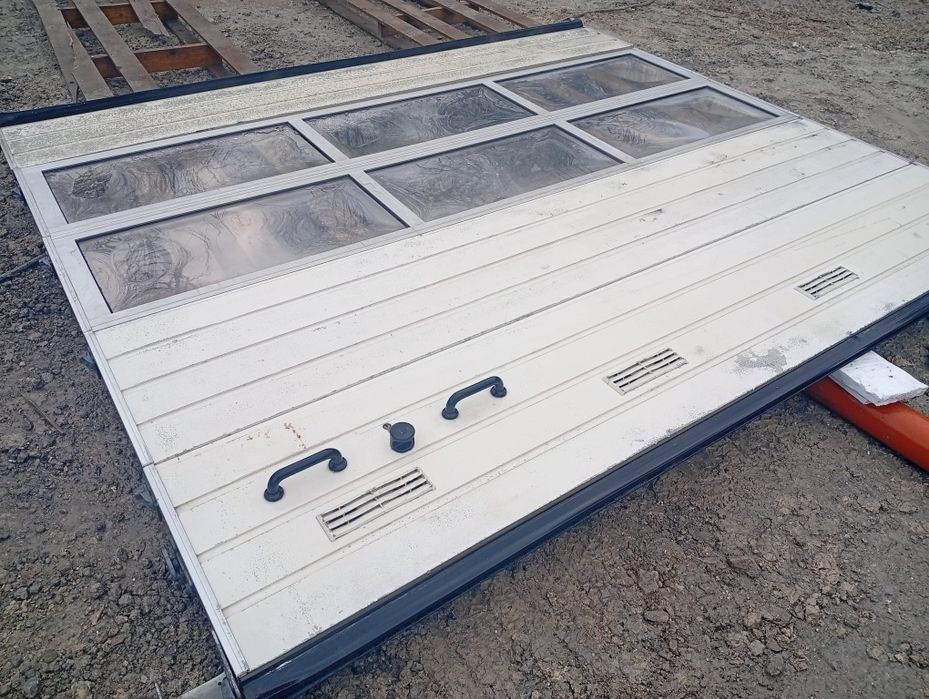 Brama garażowa segmentowa panelowa 284x239 wysoka transport