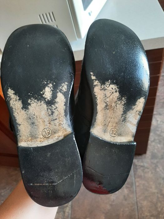 Туфли для мальчика 29,32 р.