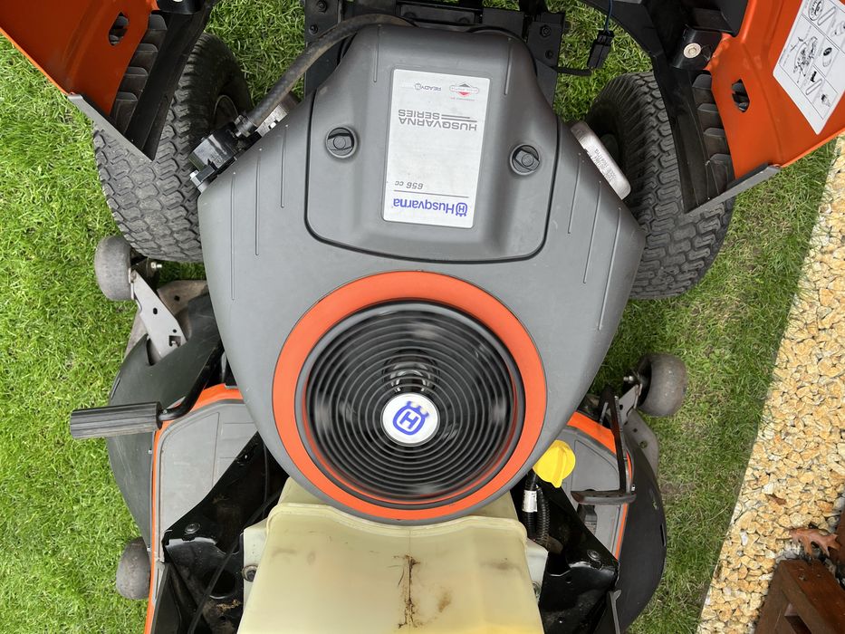 Traktorek Kosiarka Husqvarna TC 142 + plug