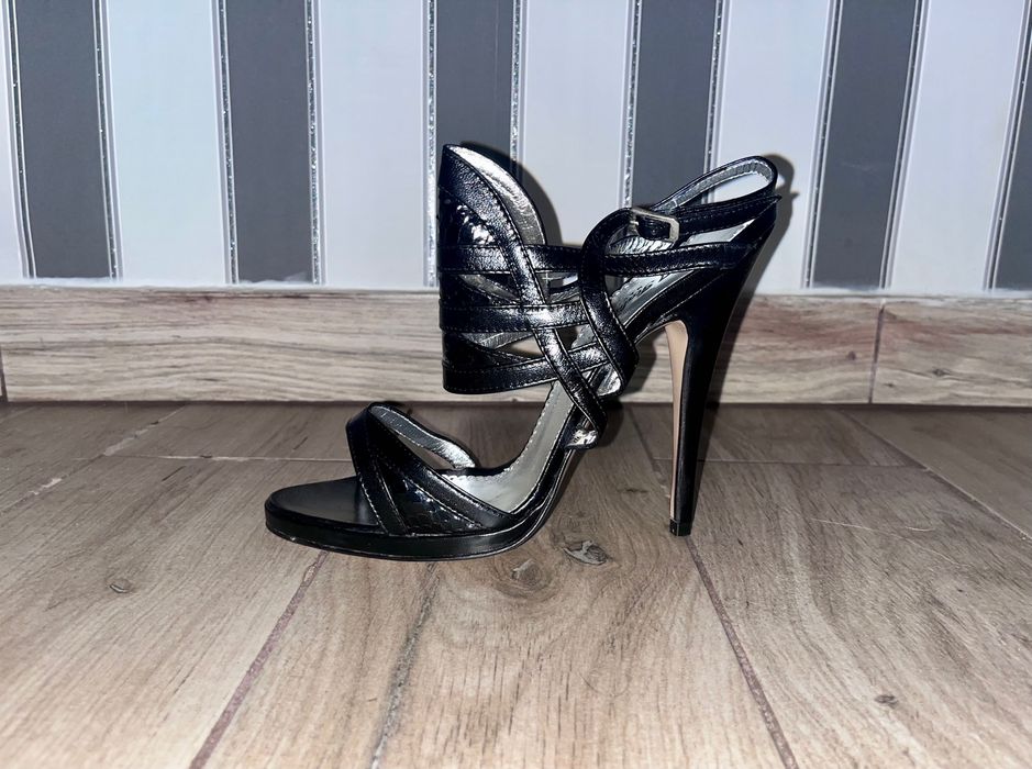 110/ Nowe czarne 41 włoskie buty obcasy 11 cm szpilki sandały