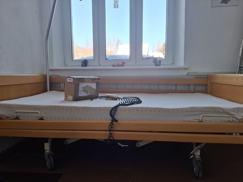 Sprzedam łóżko  rehabilitacyjne