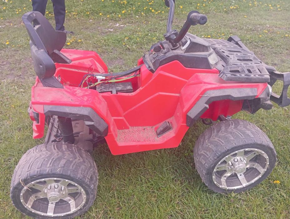 Дитячий квадроцикл