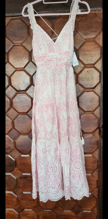 Vestido Guess NOVO c/ etiqueta. 100% algodão