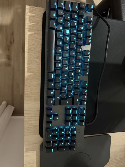 Teclado Mecânico Logitech G512 Pro