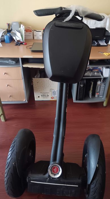 Estás interessado Segwey I2 pouco uso