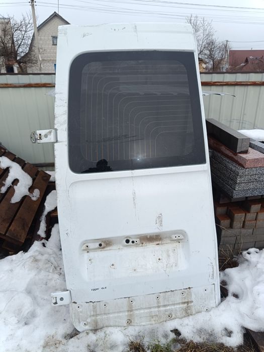 Задні двері renault master