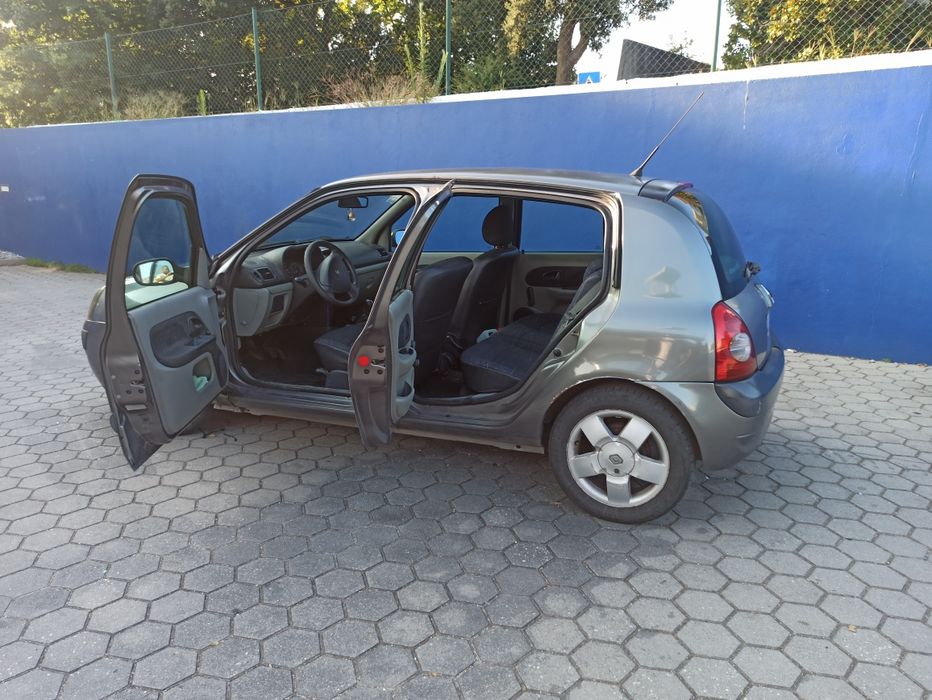 Renault Clio — fotografia 5