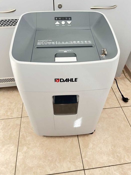 Професійний шредер Dahle ShredMATIC 300 P5 | Автоподача 300 листів | Німеччина