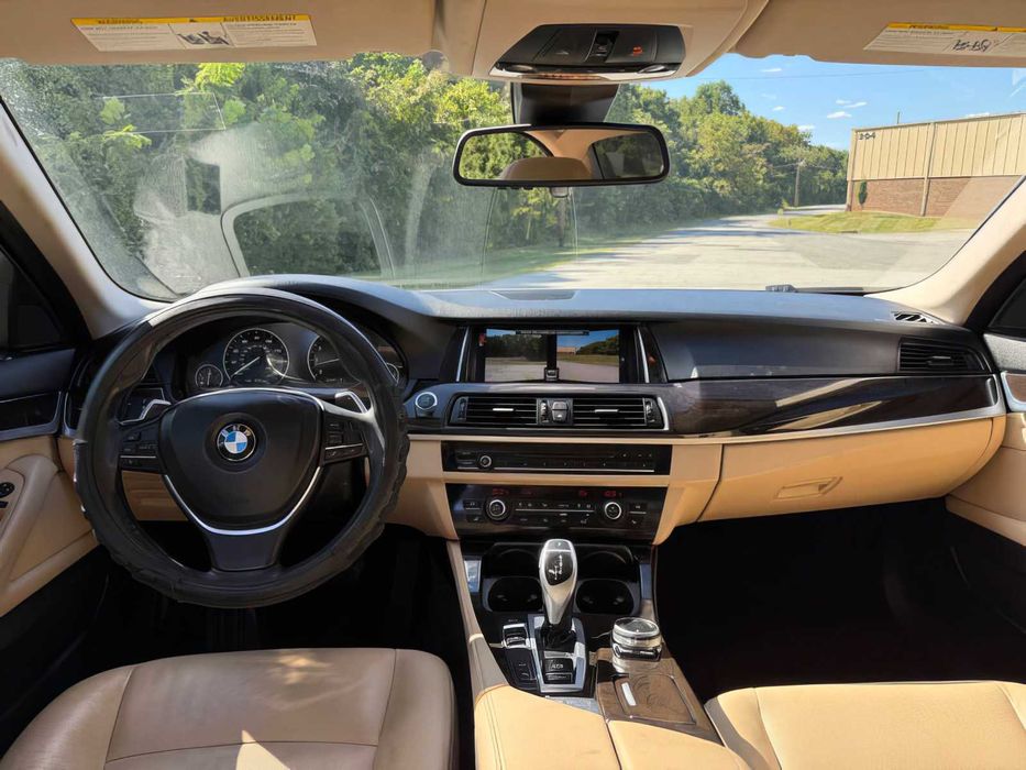 BMW 5 Series 535i      2016