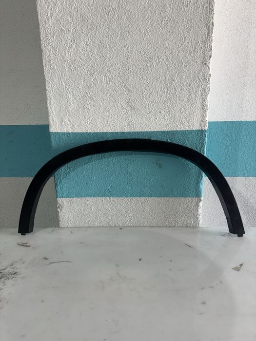 Moldura do guarda-lamas traseiro direito bmw X1
