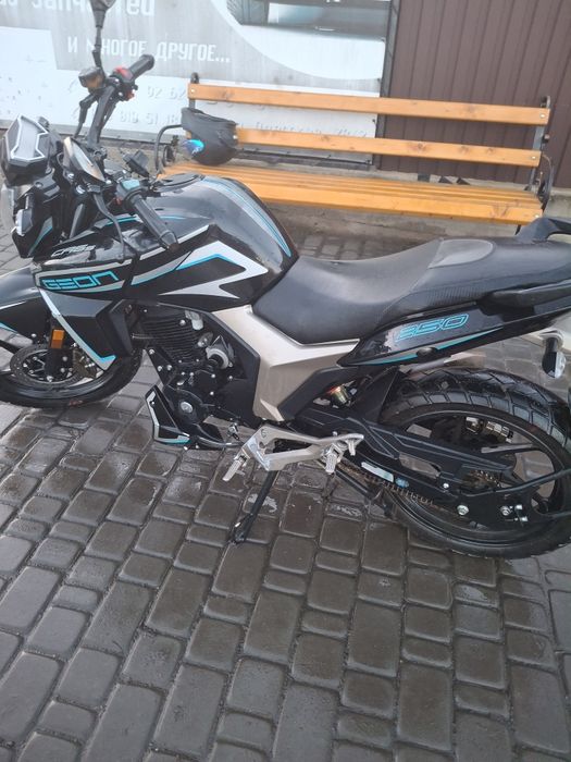Продаю мотоцикл geon cr6s