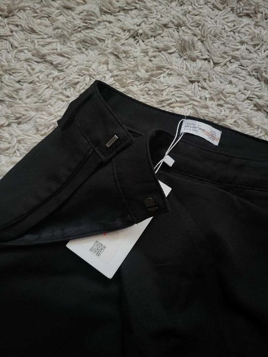 Штани жіночі класичні, нові, чорного кольору