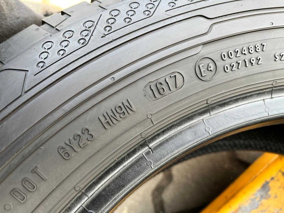 Opony letnie 2x Continental Van Contact 200 205/65 R16C DOT17 #2236