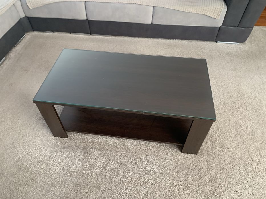 Sofa ,cadeiras , mesa 2 metro por 1 m , movel tv e mesa de centro