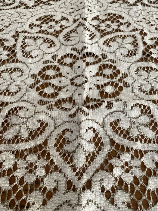 Beige/White Decorative Lace Towel