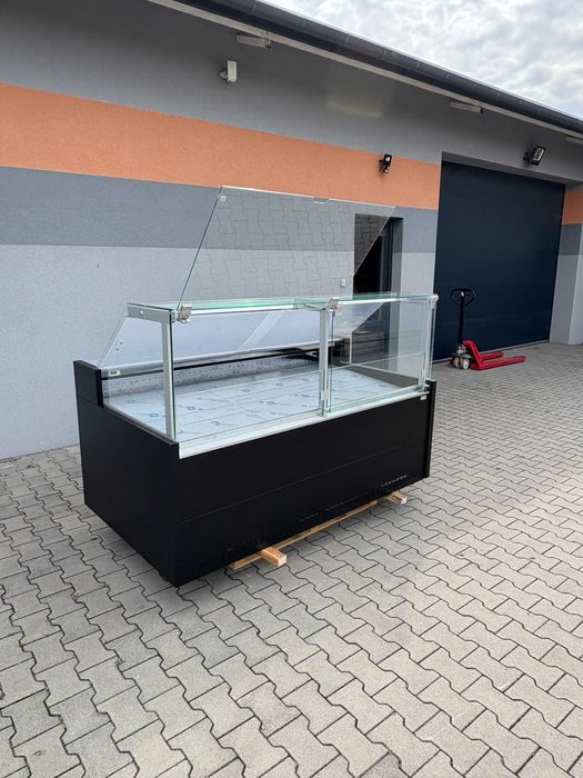 Lada chłodnicza  NOWWOŚĆ  hit 2026 szyba prosta   marka premium