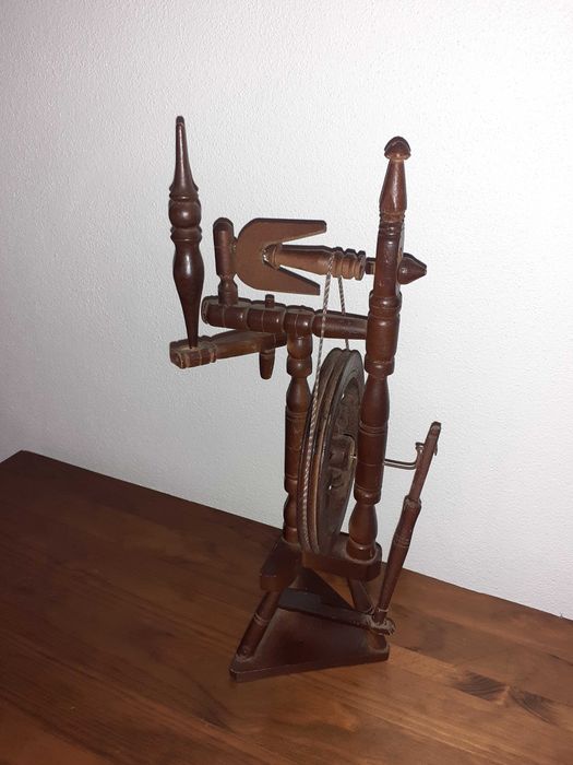 Peças decorativas em madeira