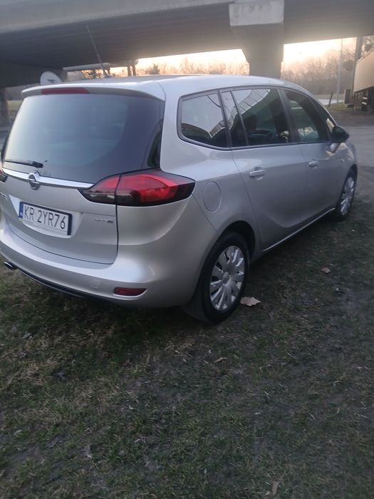 Sprzedam OpelZafiraC