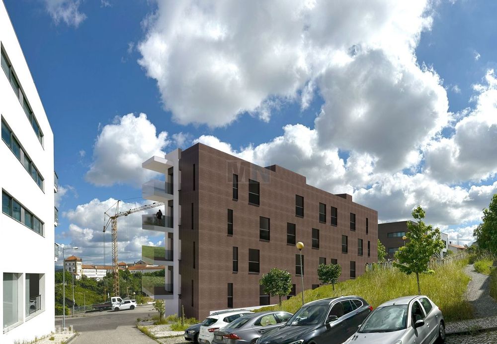 T3 +Terraço e garagem em Santa Clara