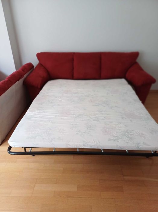 Zestaw wypoczynkowy: 3-osobowa rozkładana kanapa i fotel