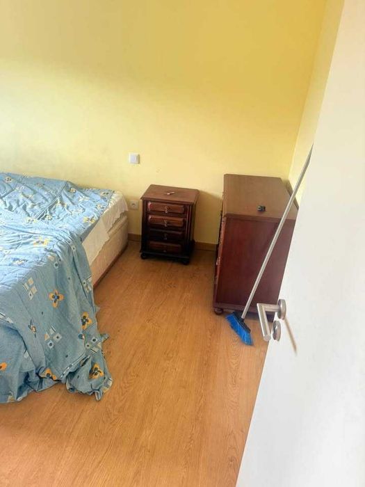 Casa geminada com 3 quartos e 1 casa de banho