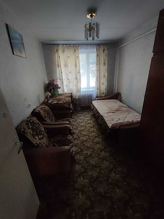 Селещина, 4-х кімнатна в центрі