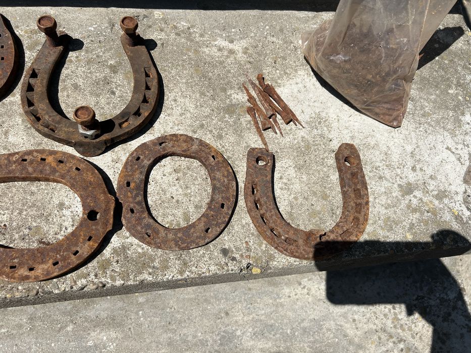 Підкови та ухналі